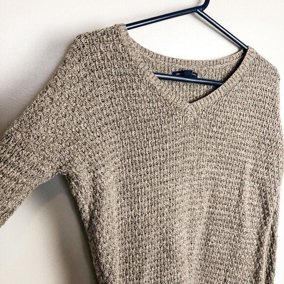 American Eagle Soft Neutral Knit V Neck Sweater XS - Picture 5 of 10